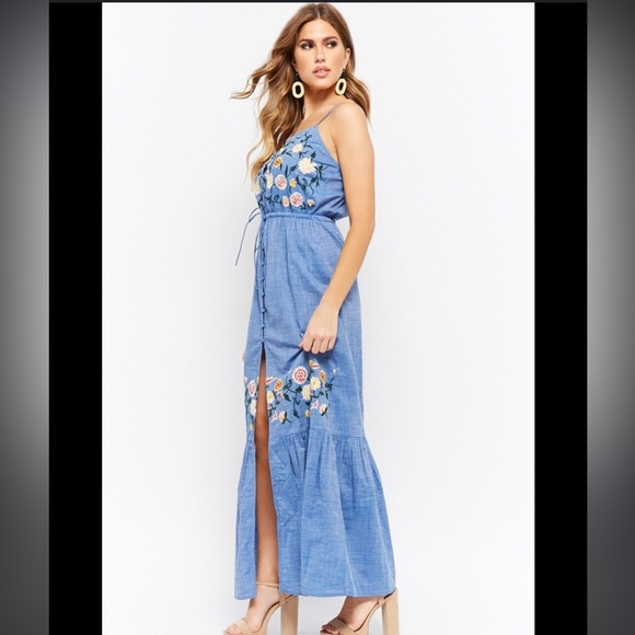 Forever 21 Embroidered Maxi Dress Small - Picture 2 of 9